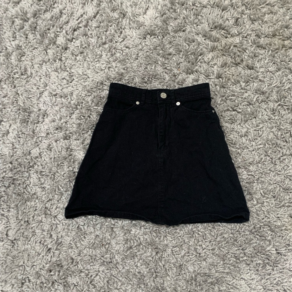 H&M Divided Denim Skirt Size:0